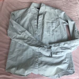 JCrew Men’s medium Light Gray Button Down